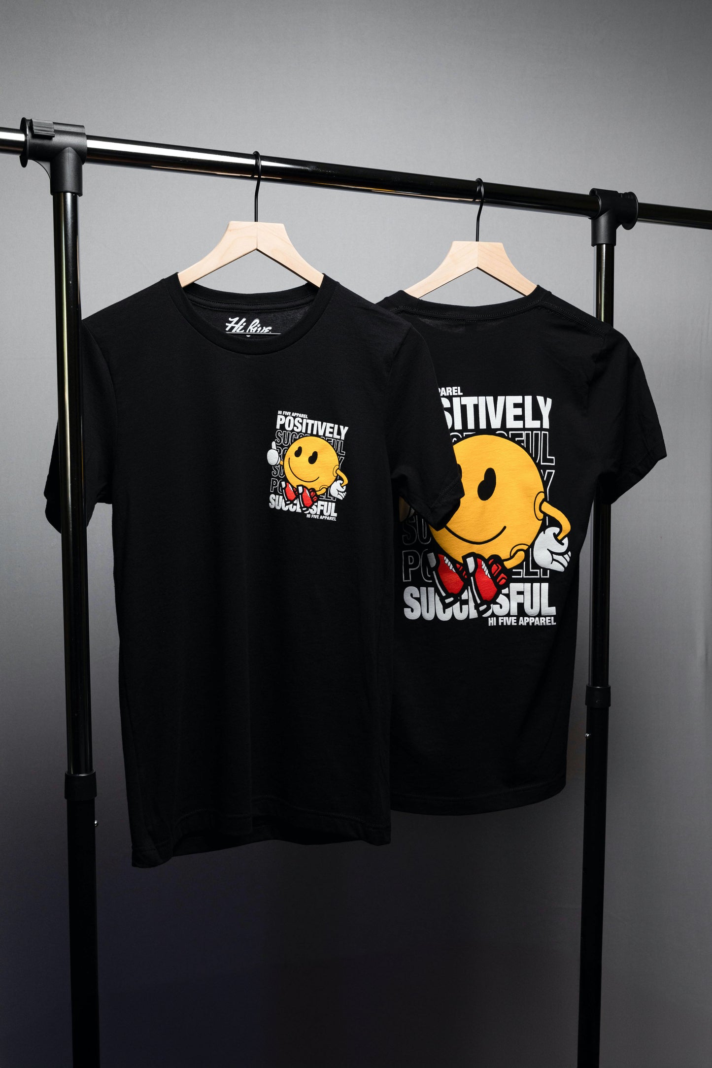 Hi fivE "Smile Poisitively" Tee